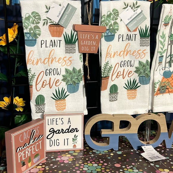 New Trueliving 8Pcs Set of Plant Lady Kitchen Towels, Sign, Shout Out, Bud Vase - Picture 4 of 8